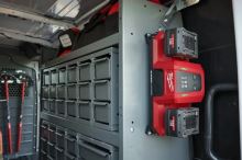 MILWAUKEE M18MDBSC Aku nabíječka také k upevnění, duální rychlonabíječka S 4932498557 (3)