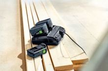 FESTOOL Napájecí sada SYS 18V 4xHP5,0/TCL6DUO (1)