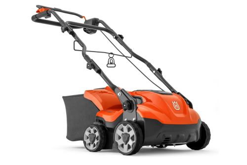 HUSQVARNA S 138C elektrický vertikutátor provzdušňovač 967922301