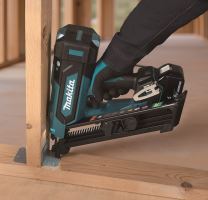 MAKITA Aku hřebíkovačka na kovové spoje Li-ion LXT 18V, bez aku   Z (1)