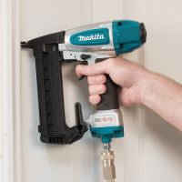 MAKITA Pneumatická sponkovačka 6,35mm (5)