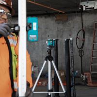 MAKITA Aku čárový laser, zelený, Li-ion CXT 10,8/12V, bez aku   Z (3)