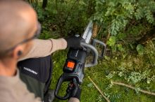 Aku pila Husqvarna Aspire™ C15X-P4A s akumulátorem a nabíječkou (1)