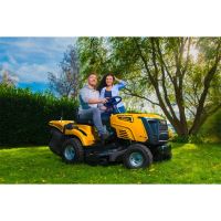 Riwall PRO RLT 102 HRD TWIN dvouválcový travní traktor 102 cm se zadním výhozem a hydrostatickou převodovkou (7)