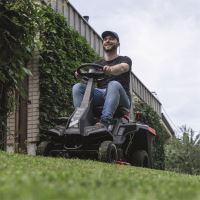 Scheppach MR 230-61 Travní rider 61 cm s zadním a bočním výhozem a mechanickou převodovkou (2)
