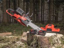 MILWAUKEE M18F2CHS50-802 aku četězová pila lišta 50cm 2x8Ah baterie a nabíječka 4933480121 (1)