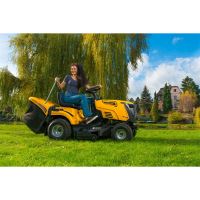 Riwall PRO RLT 92 TRD travní traktor 92 cm se zadním výhozem a mechanickou převodovkou (9)