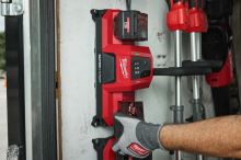 MILWAUKEE M18MDBSC Aku nabíječka také k upevnění, duální rychlonabíječka S 4932498557 (2)